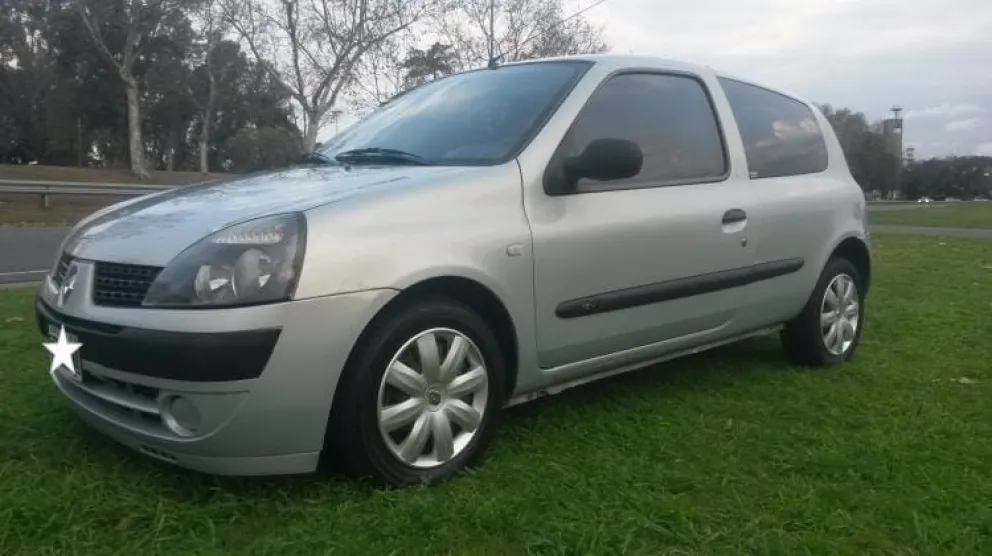 Otra vez sopa: robaron un nuevo auto en menos de 48 horas