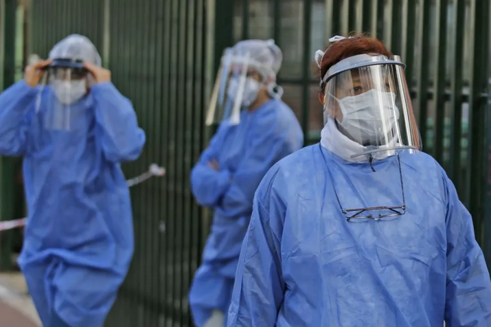 En Río Negro hubo 5 muertes y 230 nuevos casos de COVID-19