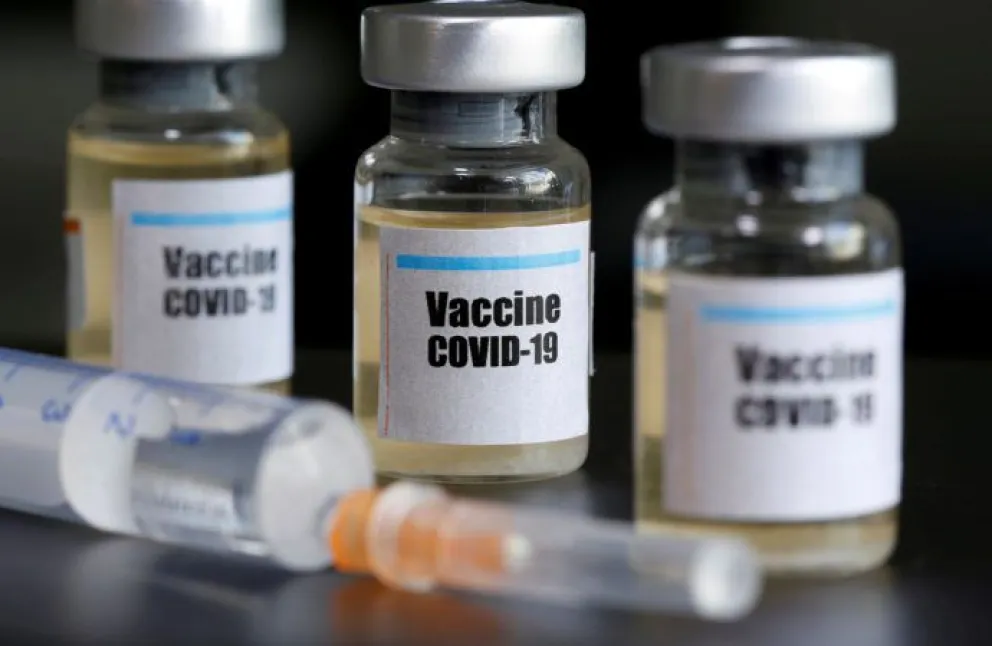 El Gobierno publicó los efectos adversos de Sputnik V, AstraZeneca y Sinopharm