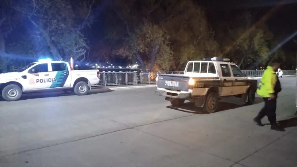 Habrían sido mujeres, quienes robaron en dos carros ubicados en la costanera