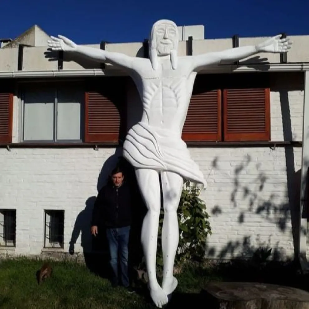 En poco tiempo más, el Cristo de Diego Scarfó se va para Los Menucos