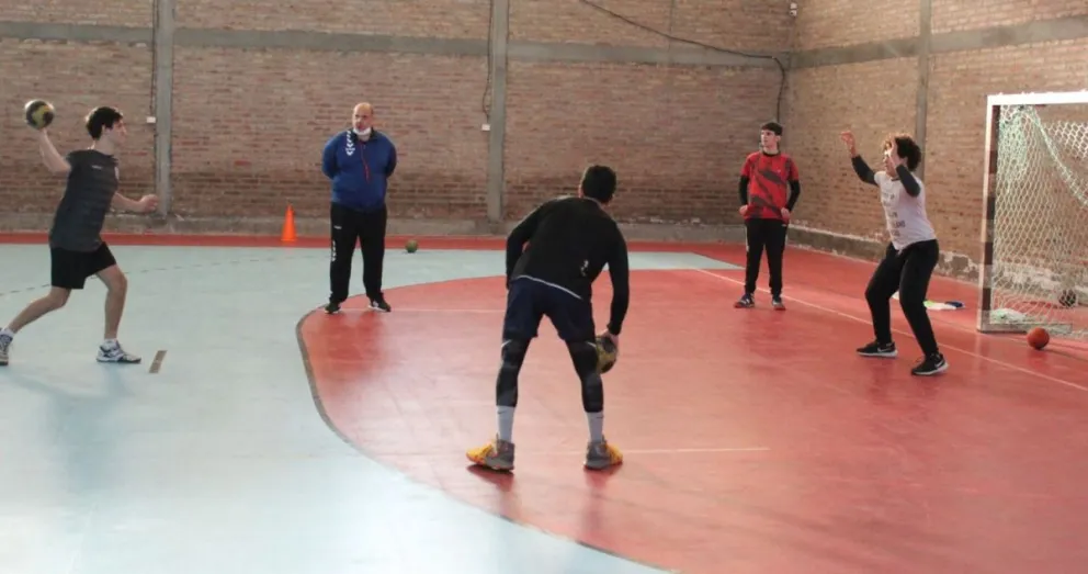 "Pucho" Jung en Viedma: "hay grandes valores para trabajar a futuro"