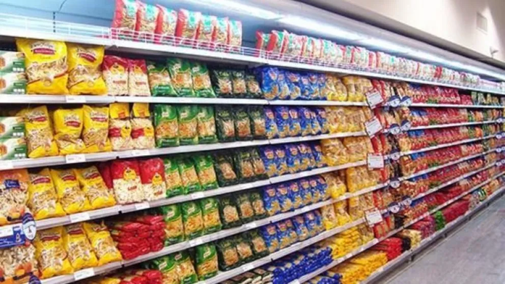 Precios en supermercados: el descontrol alcista llegó a los fideos secos