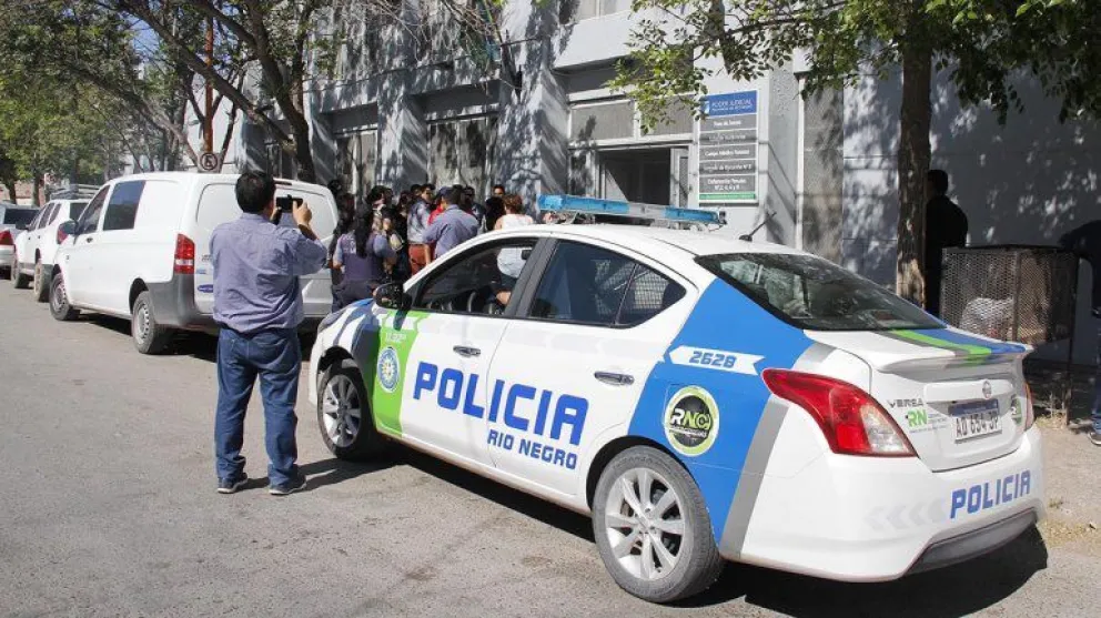 Podrían liberar al asesino de su madre y hay una familia asustada