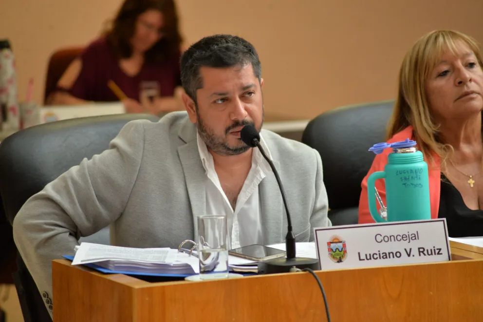 Edil contra un funcionario por usar el término "cabeza de termo"