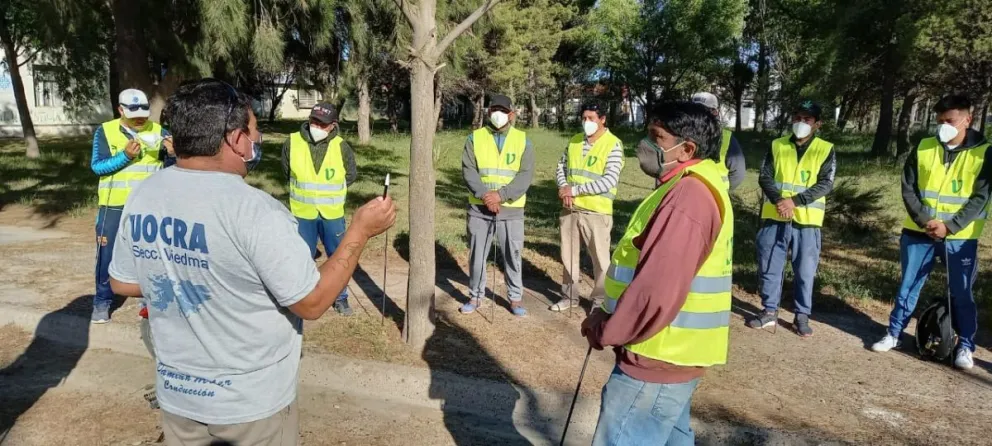 Operativo de limpieza en calles, veredas y plazas
