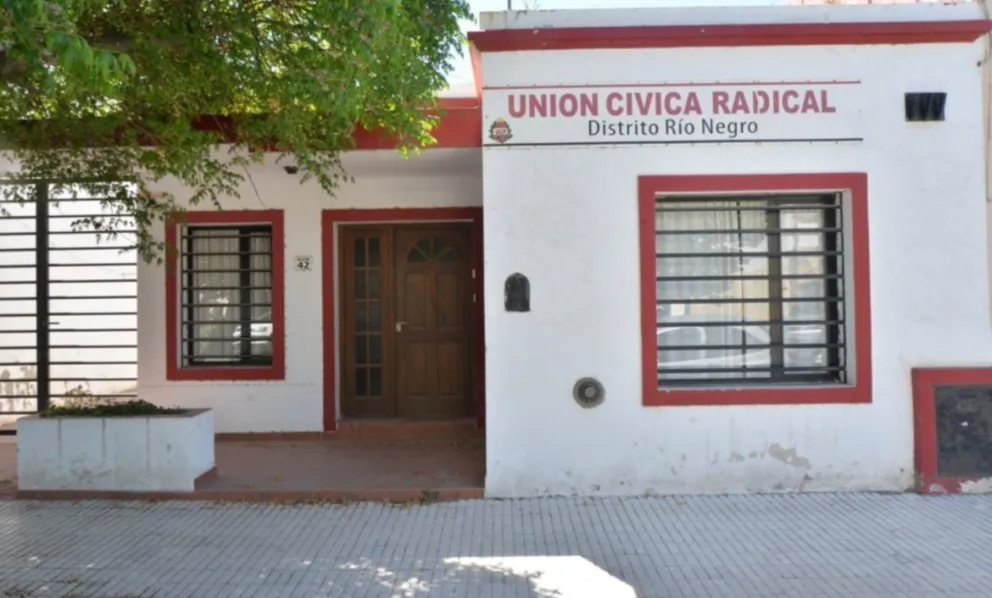 Los radicales van a elecciones el 11 de abril