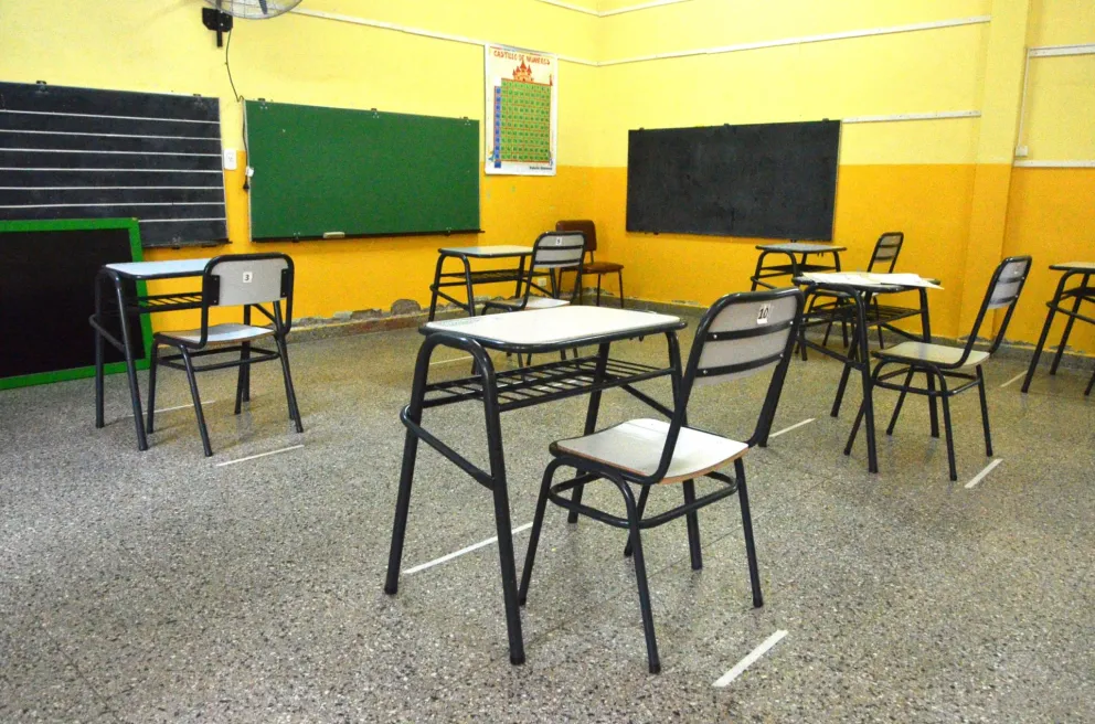 Maestros viedmenses firmes en no volver a las aulas hasta que no bajen los contagios