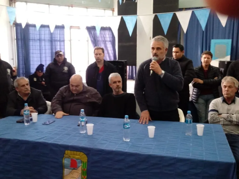 "Sólo la unidad nos permitirá reconstruir el país"