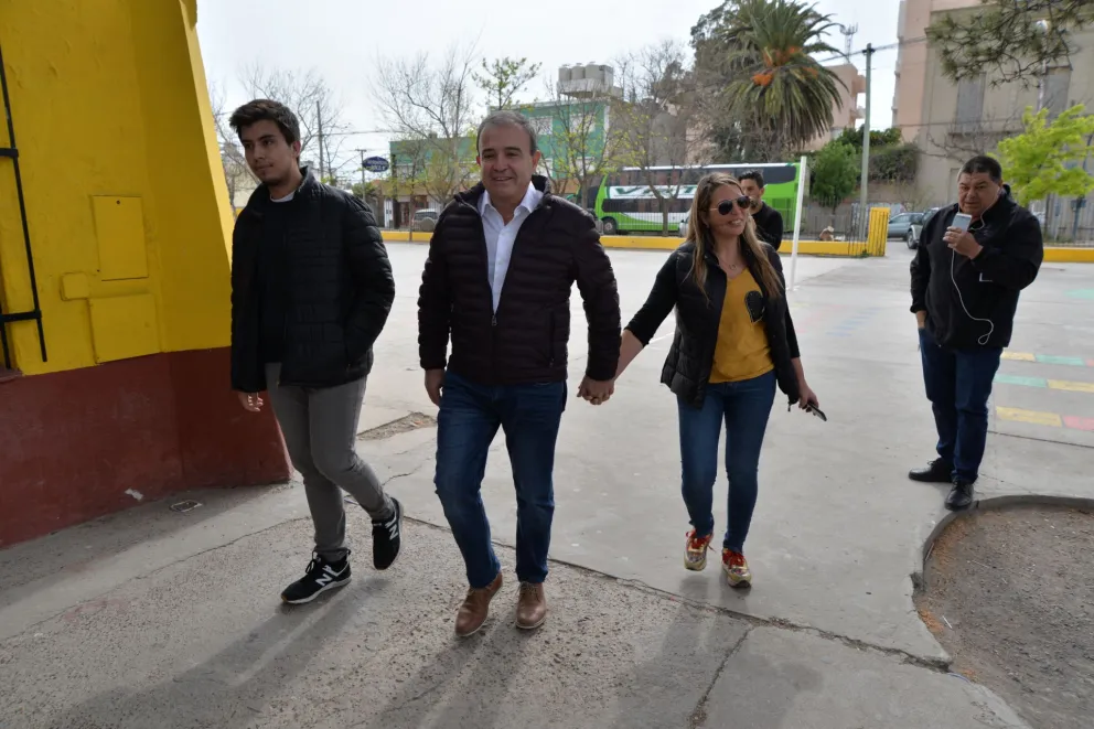 Pesatti se autoproclamó como nuevo intendente de Viedma