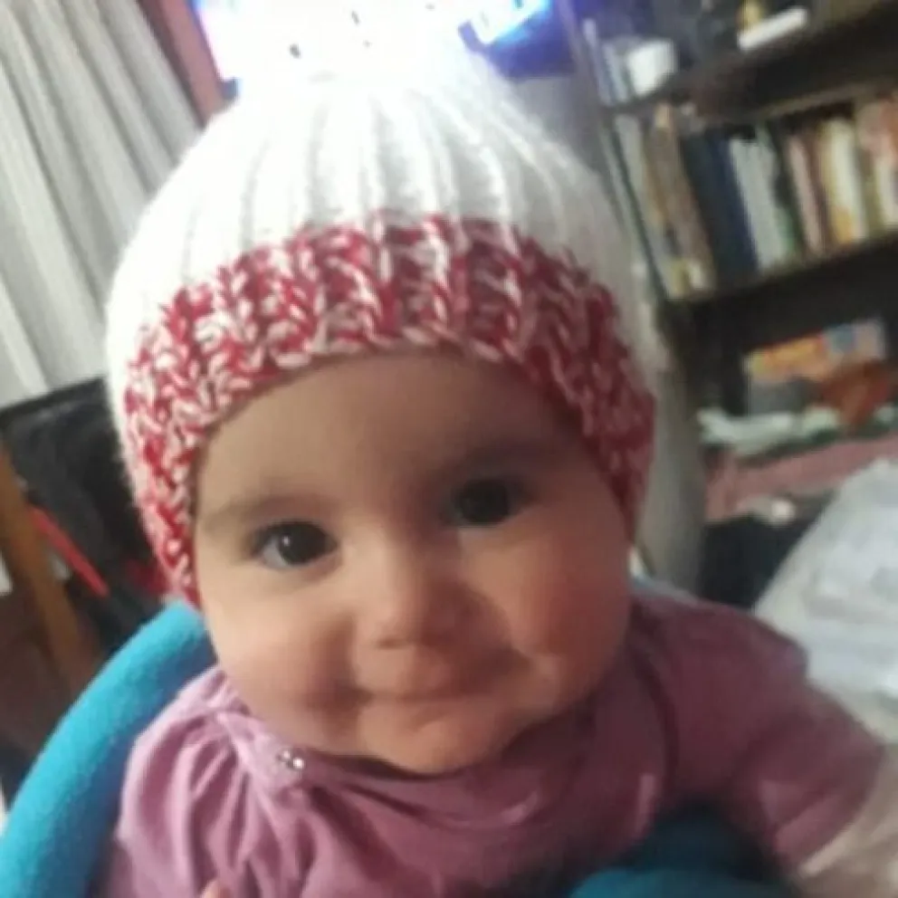 Un abrazo solidario ayuda cada vez más a Cielo,  la bebé del botulismo