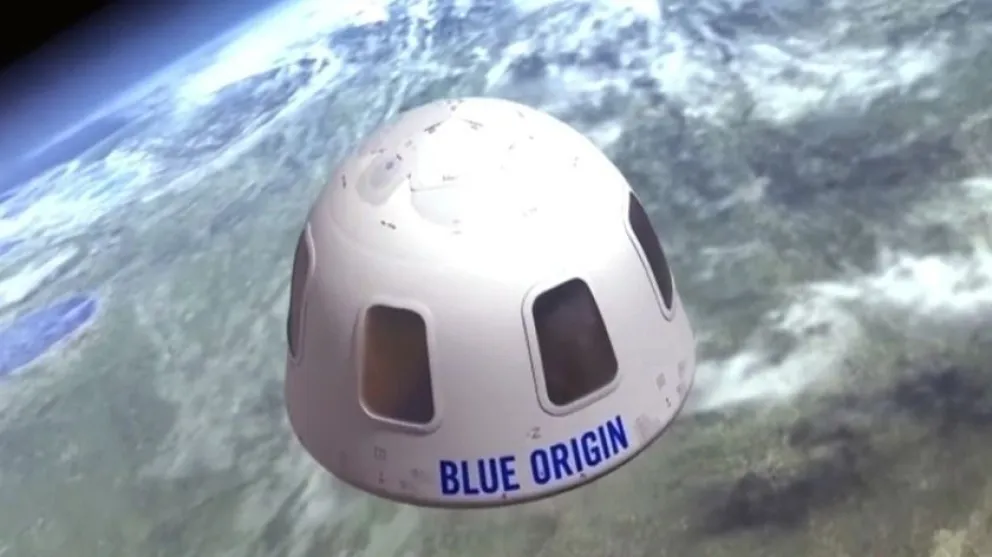 Pagó u$s 28 millones por un vuelo espacial y se lo pierde porque no le da el horario