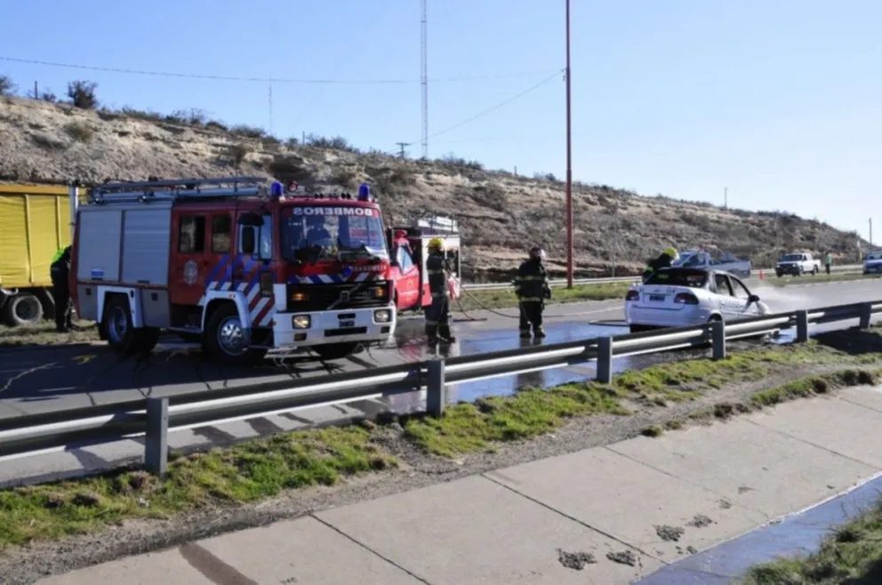 Incendio en el puente: explican el motivo por el cual trabajaron dos autobombas
