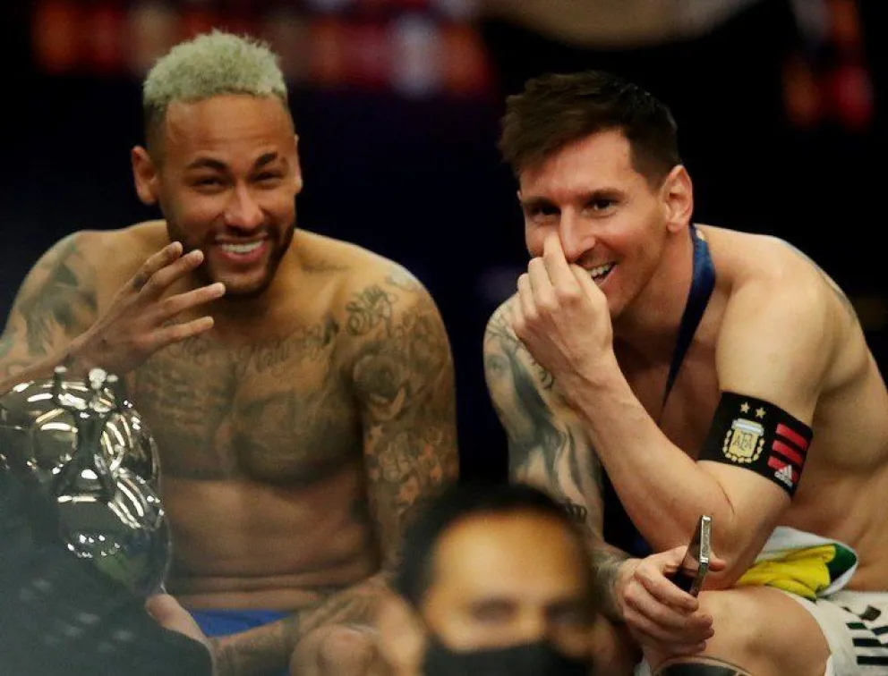 Paredes reveló de qué hablaron Messi y Neymar en la final de la Copa América