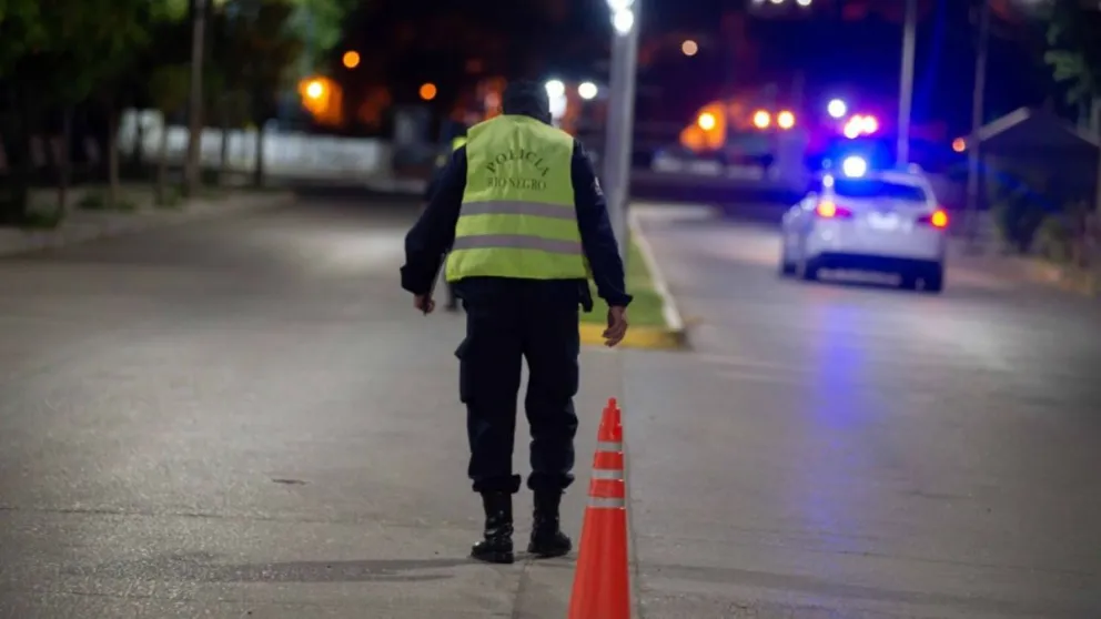 Metieron presos a los chicos, y la familia armó una batahola en la comisaría