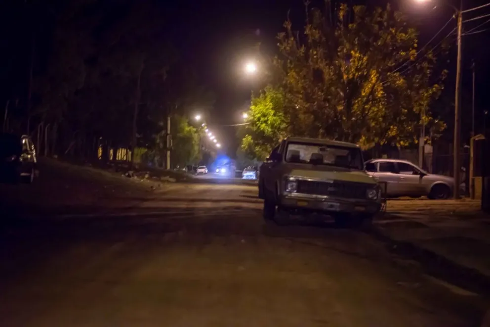 Buscaron a un chico a su casa, por ser uno de los presuntos tiradores en Lavalle