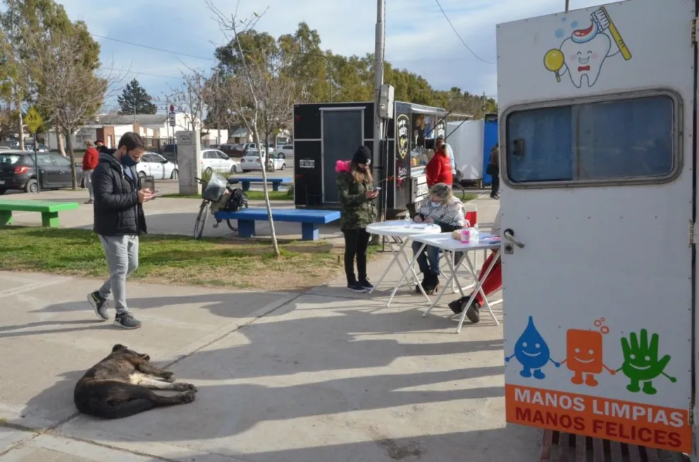 Para el Guinness Record: sigue la vacunación y se suman los mercantiles