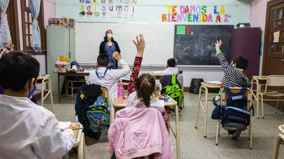 A preparar la mochila o a cargar el celular, vuelven las clases