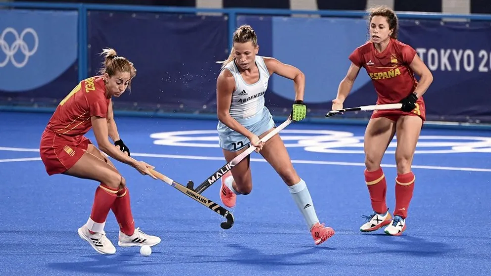 Las Leonas se impusieron ante España