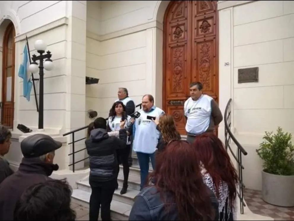 No hay acuerdo y los gremios se impacientan