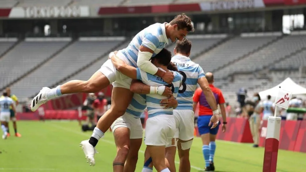 Los Pumas se metieron en semifinales con un jugador menos