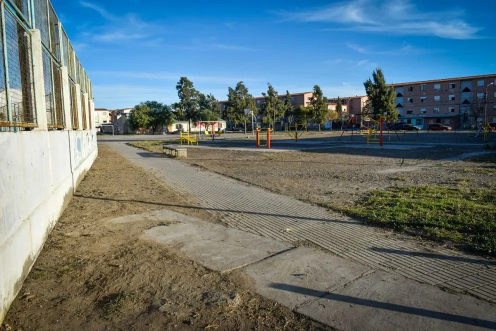 No se sabe quiénes son, pero descargan artillería por barrios de Viedma