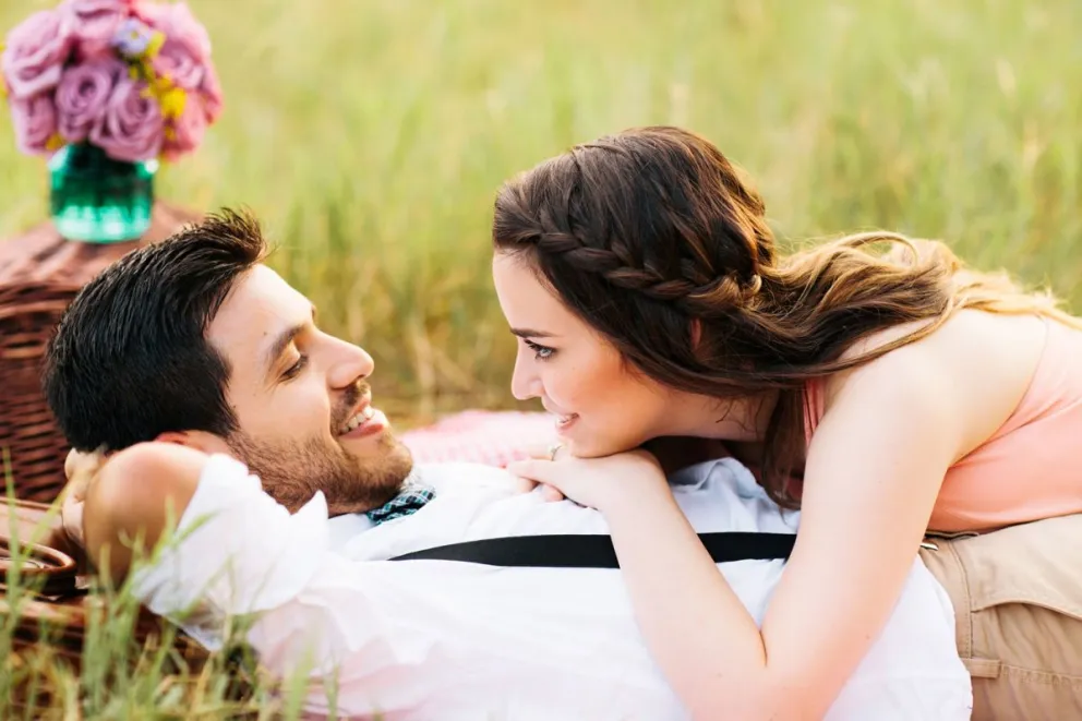 Estos son los 5 signos zodiacales más cursis con sus parejas