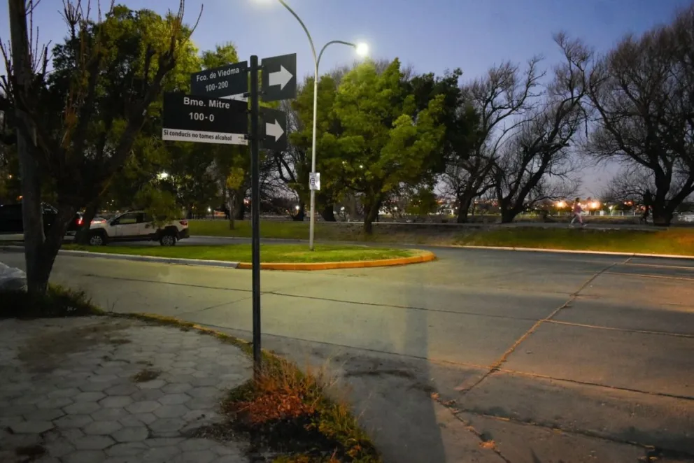 Un sátiro atemoriza mujeres en la costanera viedmense
