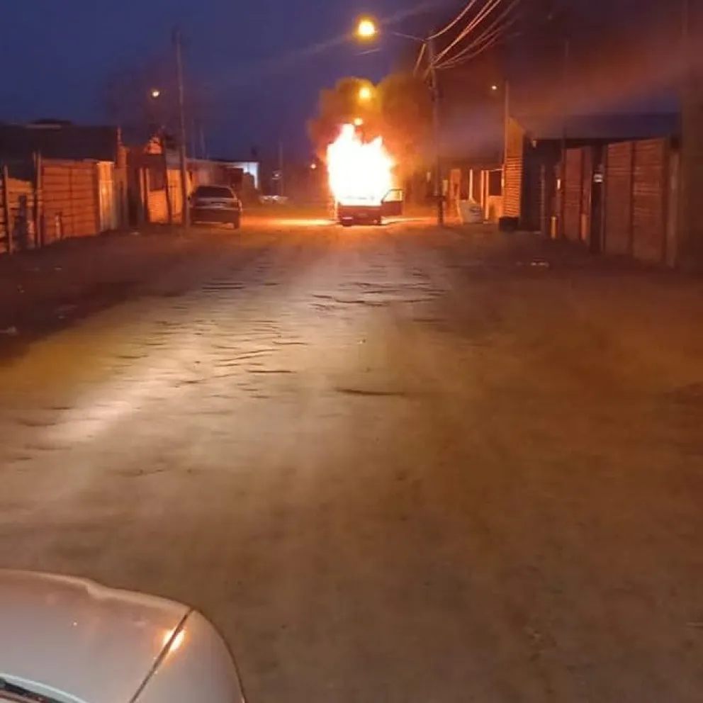 Ardió un auto en el Loteo Silva
