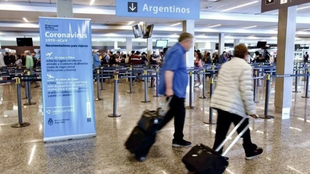 Indignación: Volvió del exterior, violó el aislamiento y se fue de vacaciones a la Costa