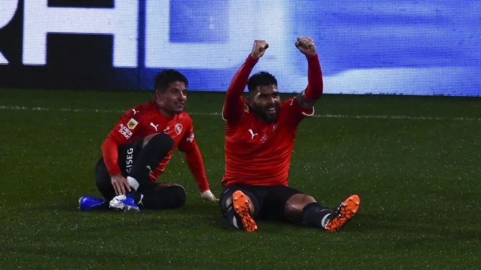 Independiente se quedó con el clásico ante Racing y es líder de la Liga Profesional