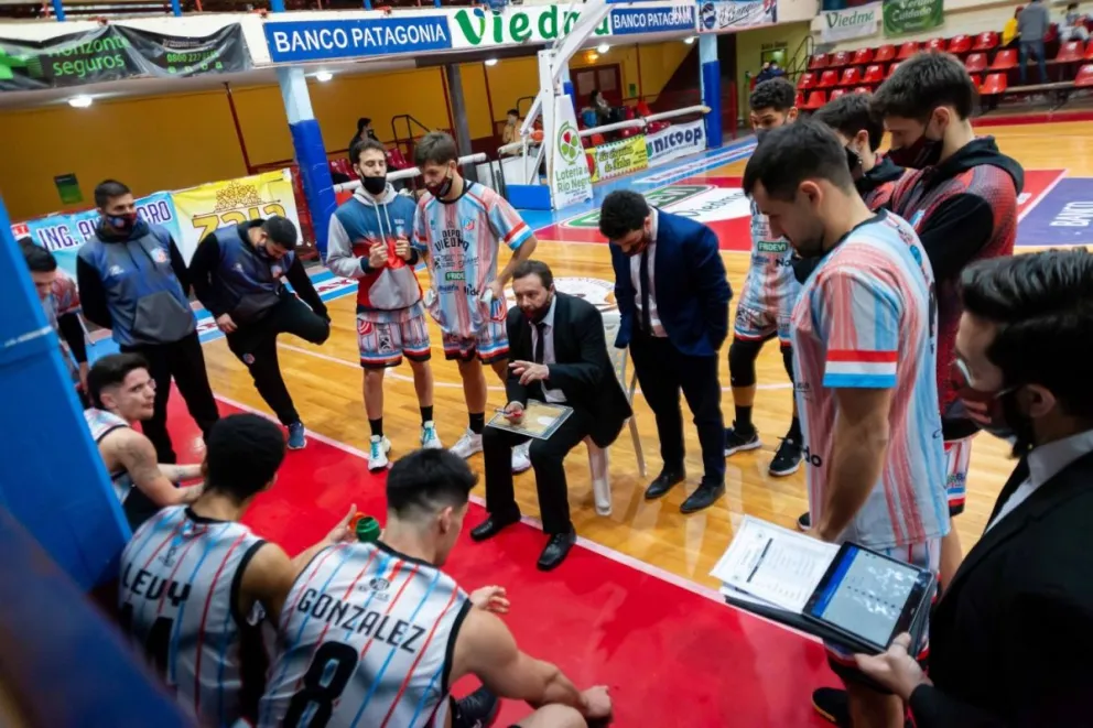 Depo Viedma mantiene el cuerpo técnico para la próxima temporada