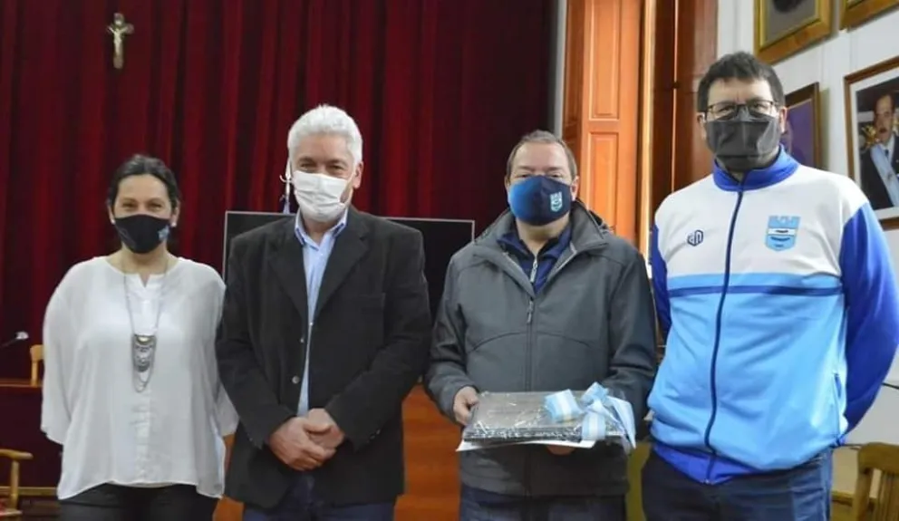 El Aviador maragato fue reconocido por su reciente centenario