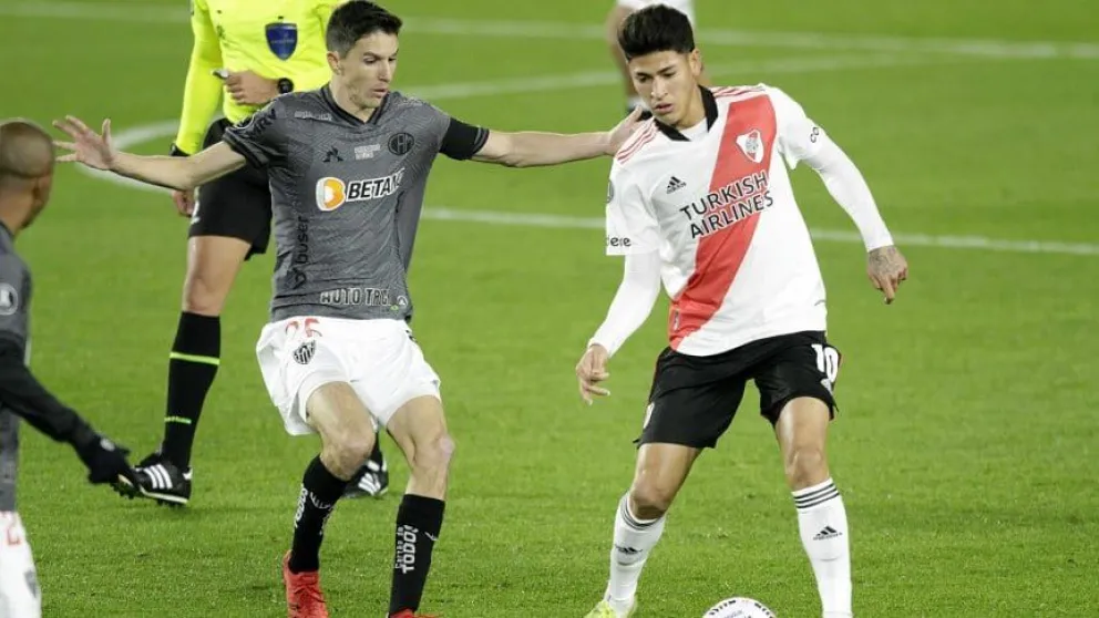 Con gol del ex millonario Nacho Fernández, River cayó ante Atlético Mineiro por 1 a 0