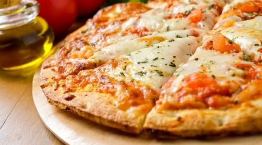 Imperdible: Cómo preparar una pizza con masa de chipá ¡fácil y rápido!