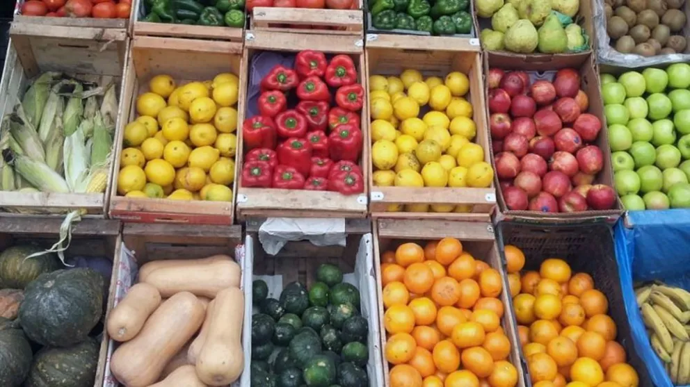 Con la inflación al galope, el menú permitido son verduras y frutas
