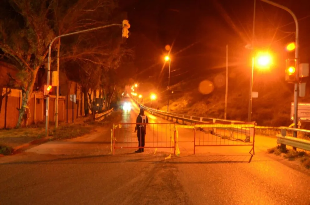 ¿Por qué el Puente Viejo sigue cerrado durante la noche?
