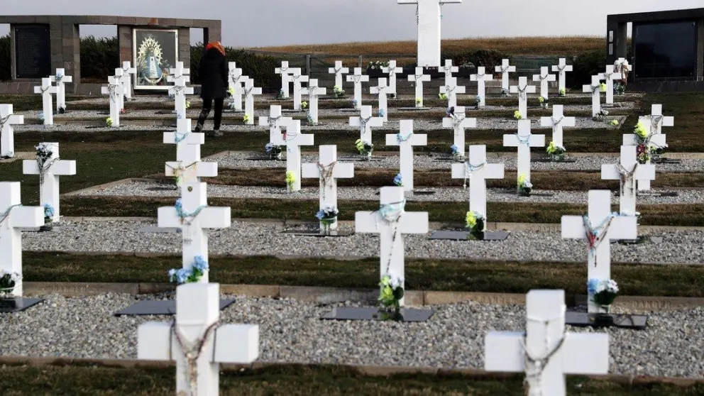 Hallan en Malvinas restos de cinco combatientes no identificados