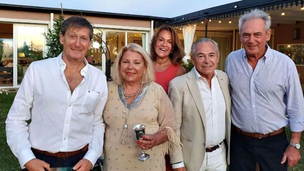 Carrió dijo que quiere "irse del país" tras la acusación por su cumpleaños