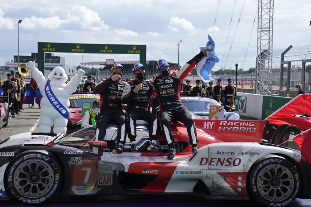 Pechito López ganó las 24 Horas de Le Mans e hizo historia