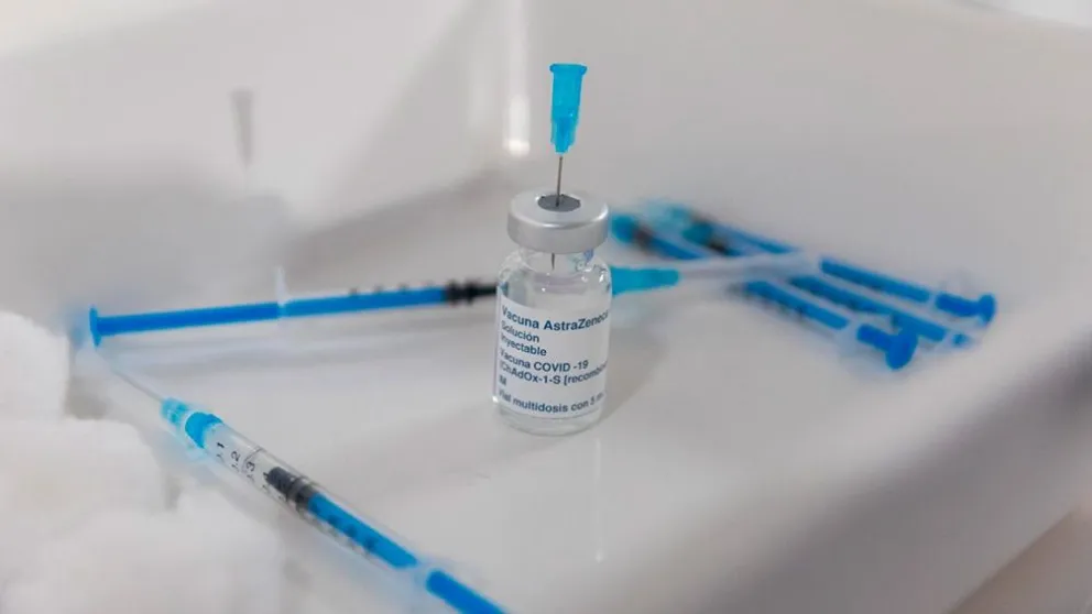 Llegaron al país 400 mil dosis de AstraZeneca donadas por España