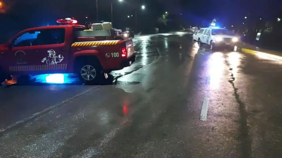 Voraz incendio destruyó dos casas en la isla Winter