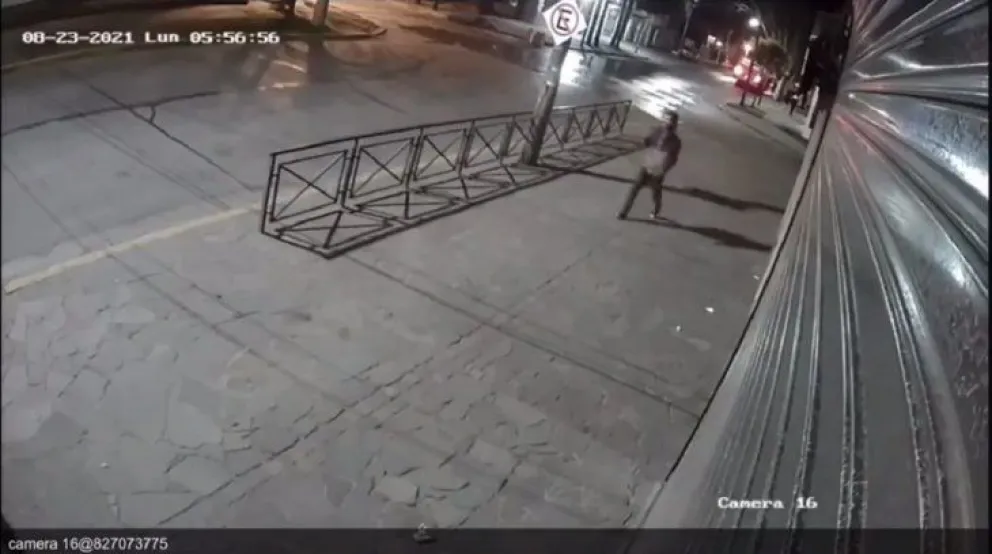 Brutal femicidio: Asesinaron a botellazos y ladrillazos a una joven