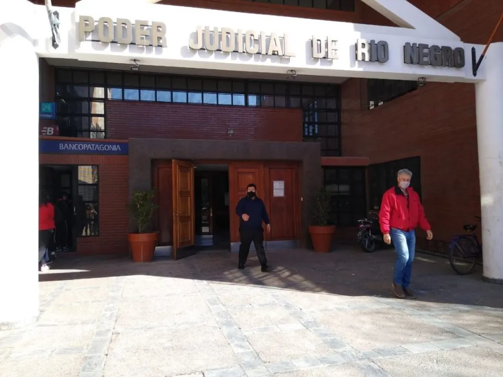 Promueven juicio de responsabilidad a dos menores por varios delitos