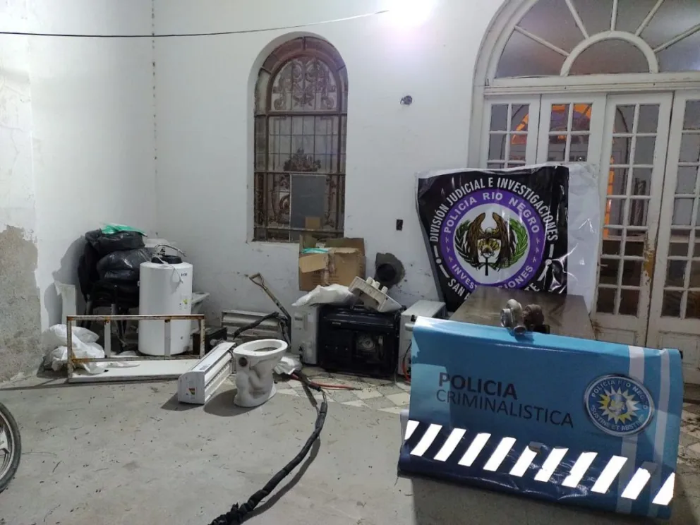 Recuperan hasta un inodoro que habían robado en San Antonio Oeste