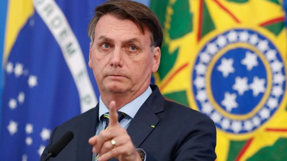 Insólito: Bolsonaro llamó a la población de Brasil a comprar fusiles