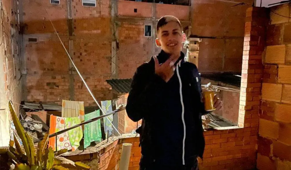 L-Gante mostró la casa que se está construyendo y fue furor en las redes
