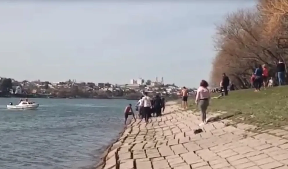 Un joven realizó un heroico rescate en aguas del río Negro
