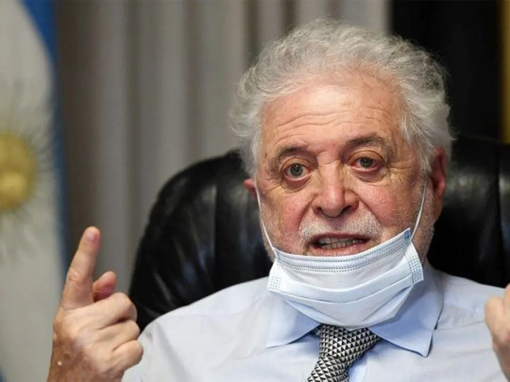 Ginés González García fue insultado a los gritos en un restaurante y se tuvo que ir