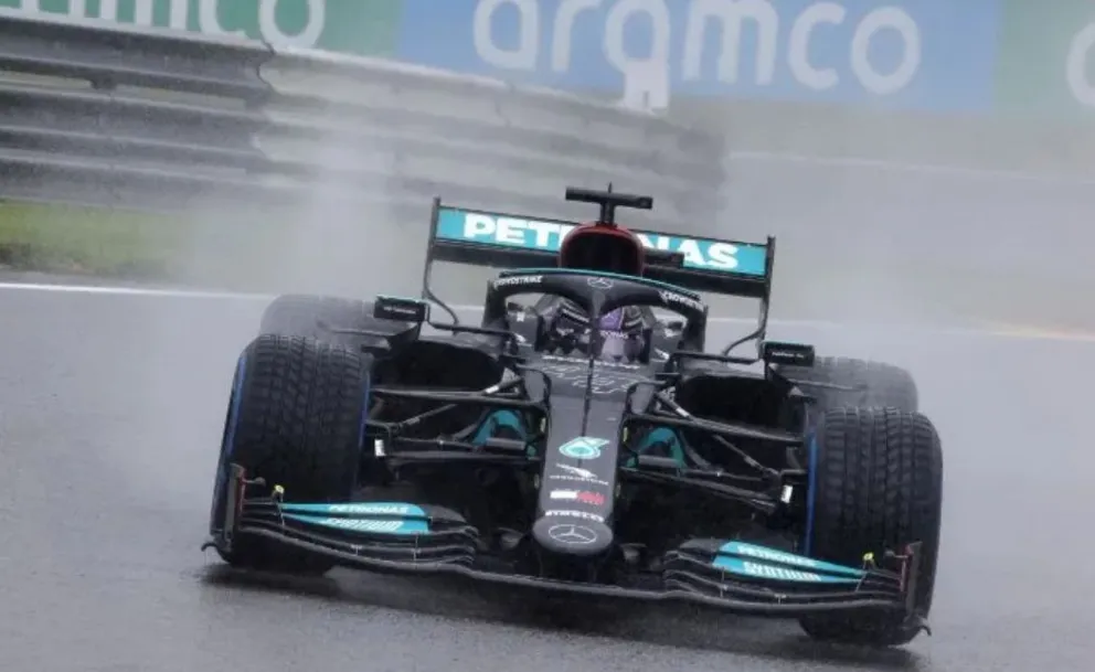 Hamilton y el papelón en Bélgica: "Que le devuelvan la plata a la gente"